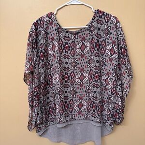 Ariat Sheer Geometric Tunic in Gray and Pink SP